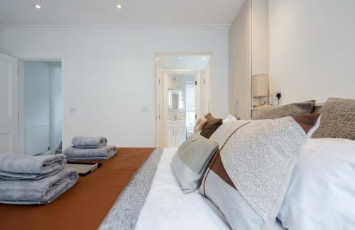 Elegant 4-Story Townhouse Near Victoria Station - Foto 31