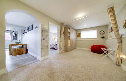 The Salty Hawk Hideaway - Chic Washington ADU - Foto 13