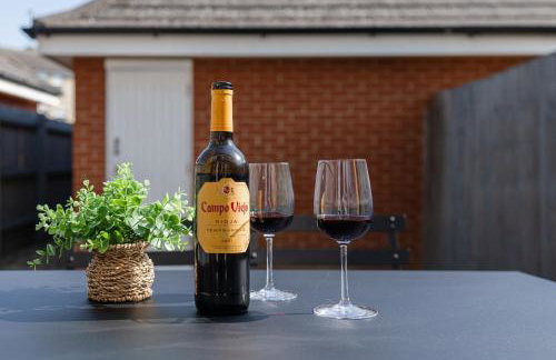 Caboose Stays - Bury St Edmunds - Modern 4 Bed townhouse close to centre and major transport links - Fast Wifi - Parking - Business and Contractors - Foto 28