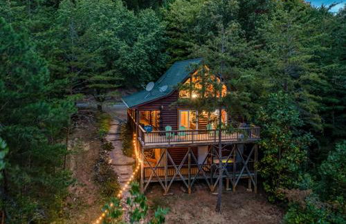 1 bedroom with a loft and hot tub cabin 45 minutes to Asheville - Foto 1