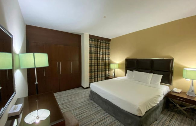 Phoenix Plaza Hotel Apartments - Photo 16