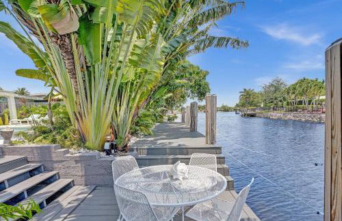 New! Waterfront Heated Pool, Fishing Pier, Designer Touches, 2mi to Beach - Photo 2