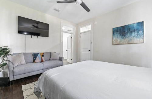 Modern Escape in Historic District - Foto 13