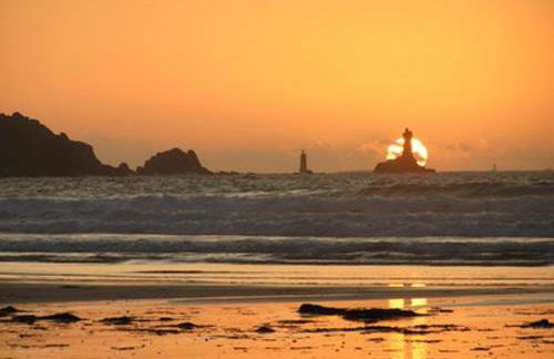 Maison de charme à Primelin avec jardin et parking privé - Foto 14