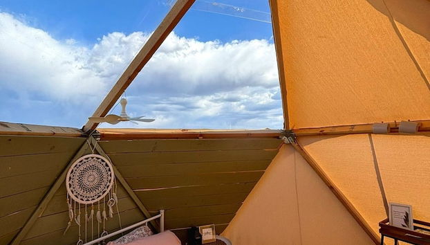 Raptor Ranch Glamping - Photo 2, Chambre