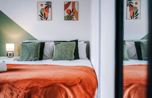 NEW! Modern 3-Bed House, Free Parking, Fast Wi-Fi & Easy Manchester Access - Foto 25