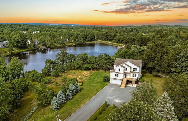 For Lake Sake by Avantstay Lakefront Hot Tub View - Photo 62