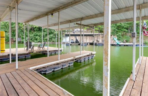 Dock and Screened Porch Lake of the Ozarks Getaway! - Foto 30