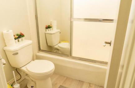 Redondo Huge 1Bedroom,3 Queens, close to Beach Sleeps 7 - Foto 20