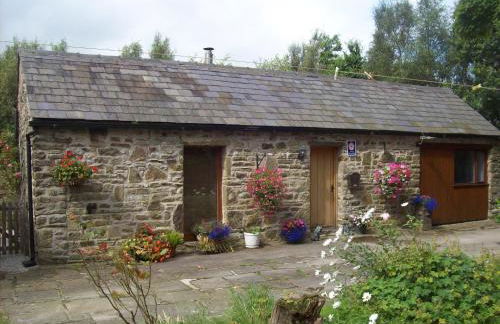 Silk Hill Stables - Photo 1