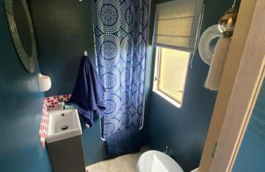 A charming unique lodge, with log burner and incredible views - Foto 11