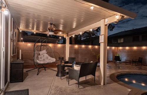 5BR 3BA Family friendly entire home w pool, spa, games, tvs, and more - Photo 24