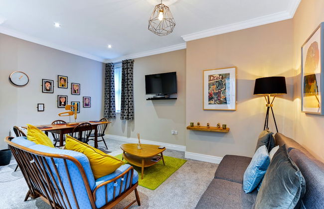 Snug at Clarence - Near Museum of Free Derry and Bloody Sunday Memorial - Foto 35