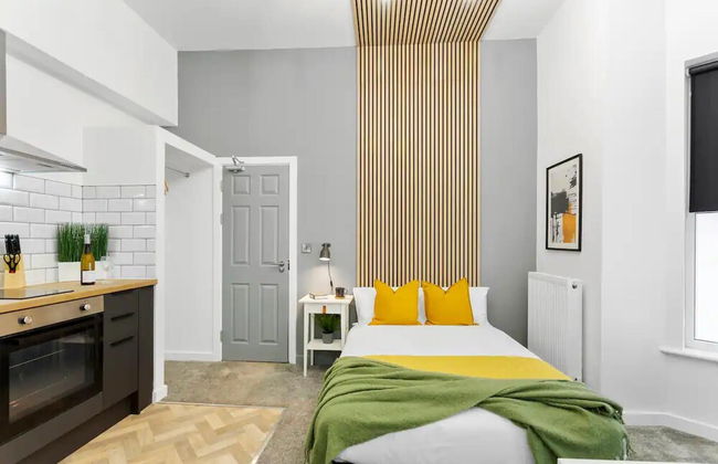 Studio 1 in Nottingham - Photo 8