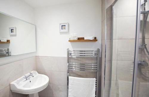 5 Bed in Worcester oc-75602 - Photo 13