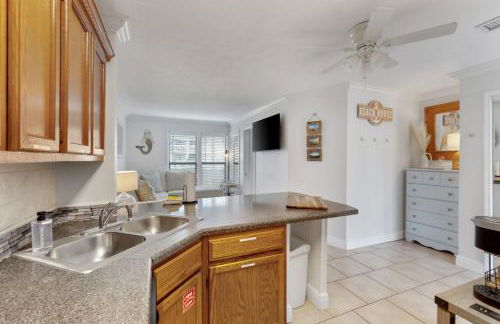 Sandpiper Cove 8140 - 500 Feet to the Beach! Pool in the Back Yard! - Foto 9