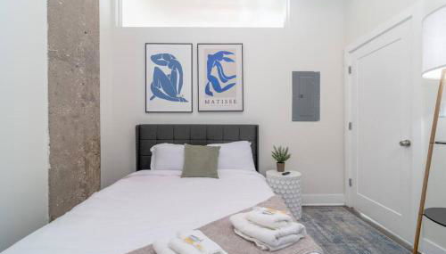 McCormick Place Amazing 2BR Suite with City View and Optional Parking for up to 8 guests Near Soldier Field and Lakefront Trail - Foto 5