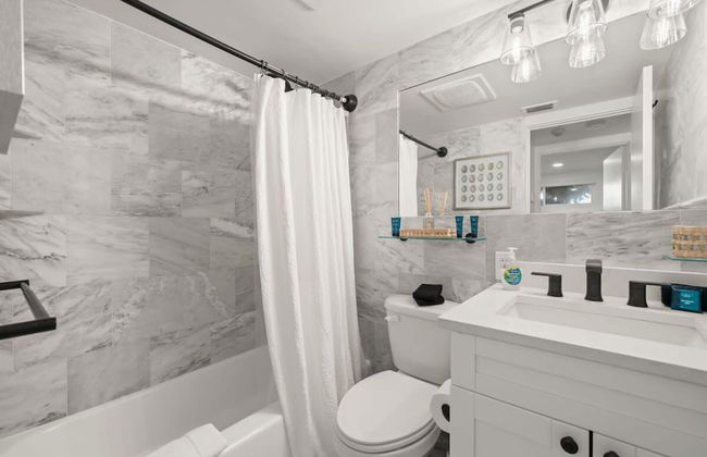 Kingston Cabana Gorgeous Condo Pool Near Beach - Foto 16