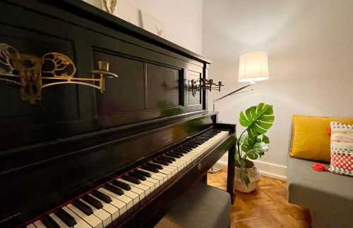 Central Retreat by the River, by TimeCooler - Foto 13