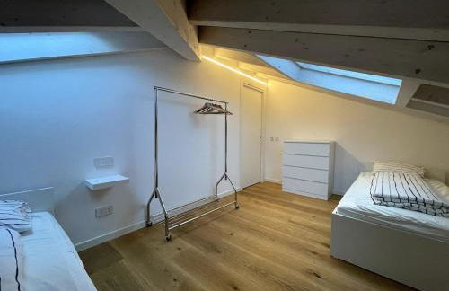 Attico vista Lago in Centro - Photo 8