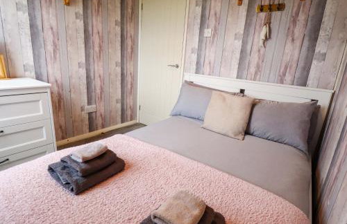 Moggs Retreat - Photo 15