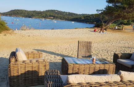 L'Odyssée provençale, un duplex de charme de 2 chambres au pied du village médiéval de Bormes-les-Mimosas, offrant des prestations haut de gamme et une superbe vue sur le Massif des Maures - Foto 29