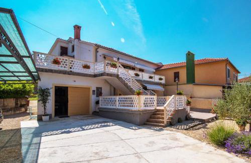 Apartments with a parking space Malinska (Krk) - 13219 - Foto 2