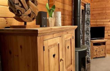 Chalet Le Familial - SPA & SAUNA - Serviettes - Peignoirs - Lits faits - Ménage inclus - Foto 7