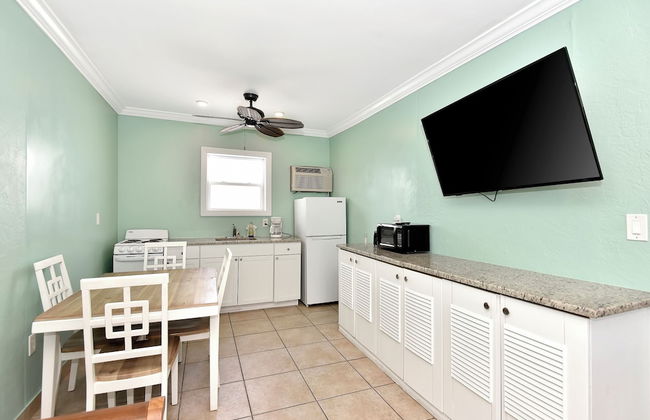 Shoreline Suites & Cabana Cottages - Foto 58