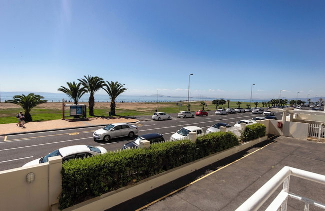 First Floor Apartment With Beautiful sea View - Photo 12