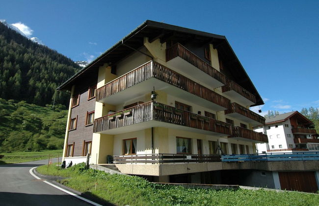Apartment in Blatten With Mountain Views & Open Kitchen - Foto 23