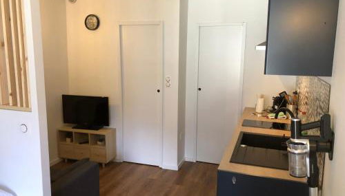 Appart au cœur de la ville (vue montagne) - Foto 3