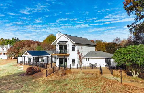 Lake Hartwell Home with Dock and Fire Pit! - Foto 1