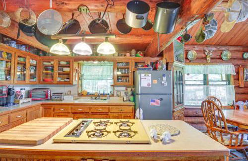 Lakefront Winter Retreat in Remer with Fire Pit! - Foto 9