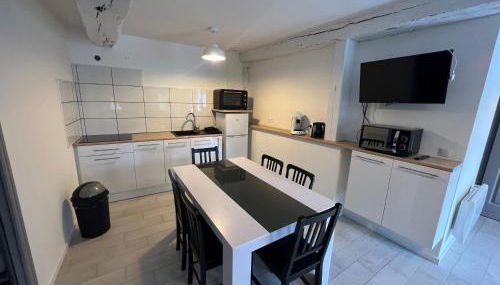 Gîte Les 4 Terres - Maison 2 chambres - Photo 4, stove, pet friendly, minibar