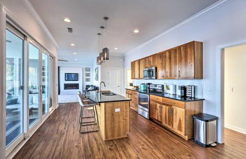 Beautiful Waterfront Getaway with Dock! - Foto 8