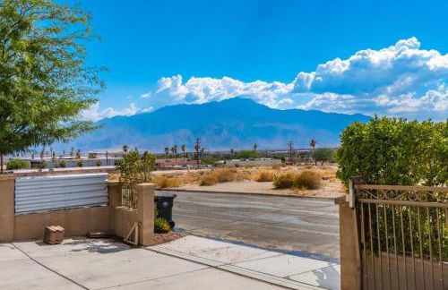 The Desert Gem Pool Spa Gated Home - Photo 57
