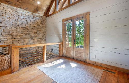 Copperline Lodge - Luxury Creekside Retreat - Creekside Views, Hot Tub, Game Room, Outdoor Fireplaces, Chef Kitchen, Fire Pit - - Foto 29