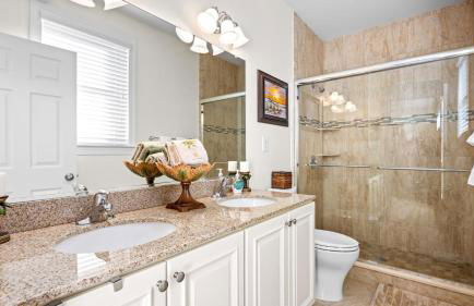 Luxurious Oceanside Retreat - 5BR Gem Downtown OCNJ - Foto 18