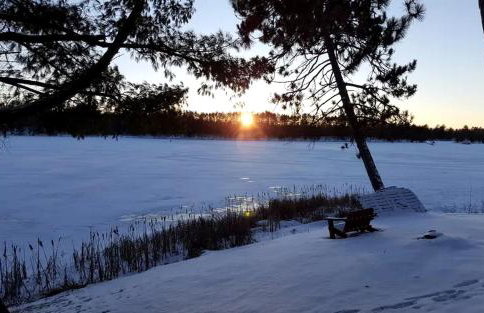 Rustic Cabin with a Picnic Table and Barbecue on Somo Lake, Wisconsin - Foto 15