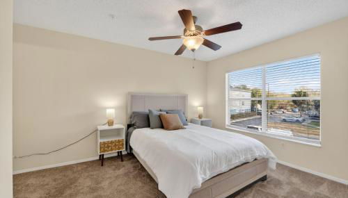 Modern 2BR Stay in Prime Location - Foto 3