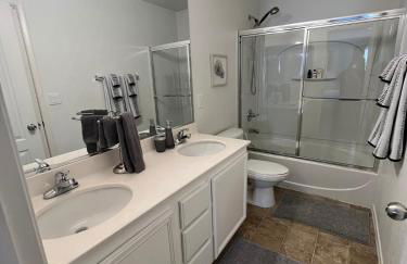 Beautiful 2 story home 20 minutes from the strip - Foto 14