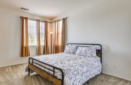 Large Menifee Home 1 Block to Neighborhood Park! - Foto 24