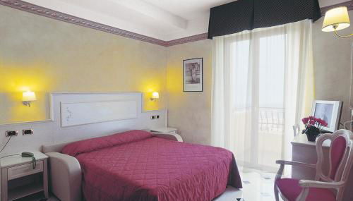 Residence Record - Photo 3