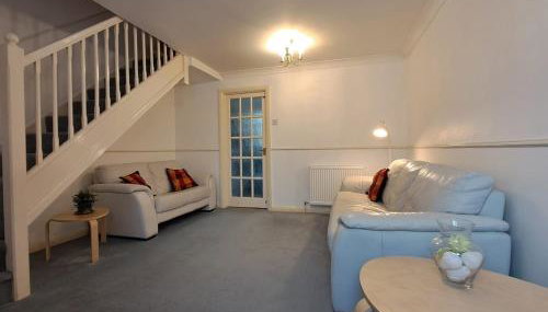 Two Bed house, Parking for 2 cars close to Heathrow - Foto 2