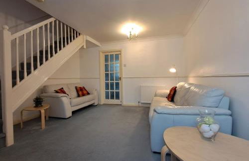 Two Bed house, Parking for 2 cars close to Heathrow - Foto 2