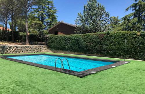 Villa Rana, con amplio jardín, barbacoa y piscina - Foto 1
