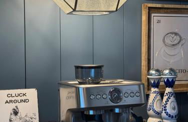 Ultimate Lake Resort Xtravaganza - Luxury - Waterfront - Boathouse - Sleeps 18 - Photo 26