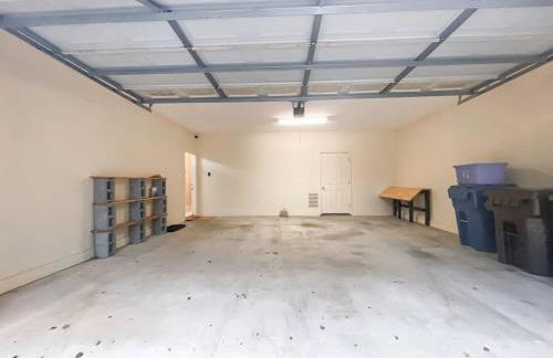 Spacious King Suite Home With Serene Patio - Foto 18