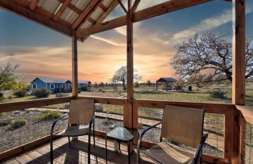 Wine Country Cottage With Scenic Hill Country Views - Photo 22